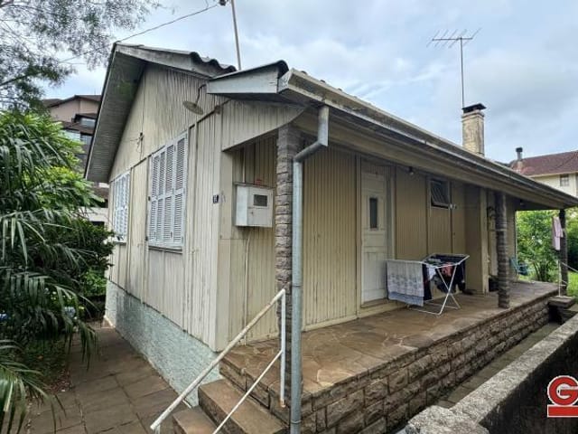 Casa com 390m², à venda, no bairro Santa Cruz I em Nova Prata