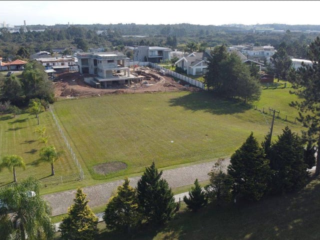 Terreno com 3179m², à venda, no bairro Centro em São José dos Pinhais
