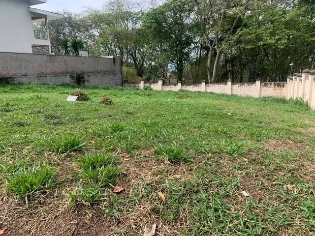 Terreno com 560m², à venda, no bairro Residencial Santa Helena em Caçapava