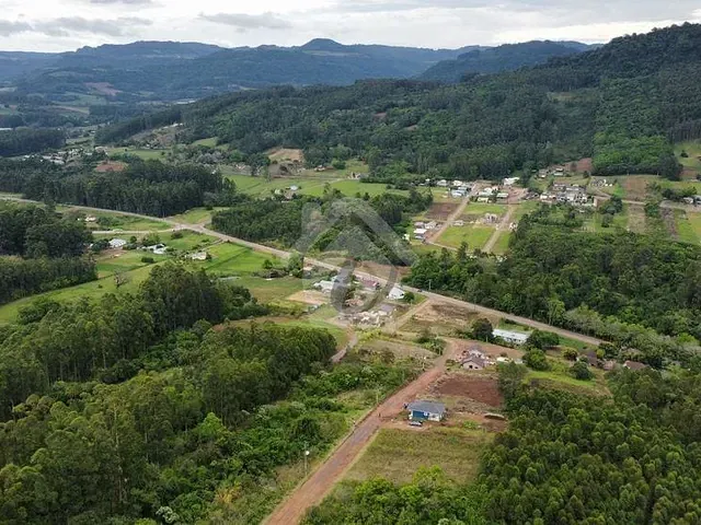 Terreno à venda, no bairro Zona Rural em Poço das Antas