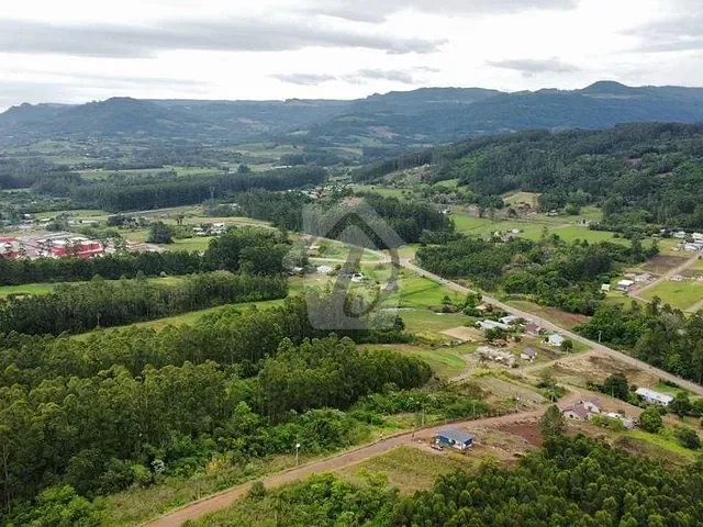 Terreno à venda, no bairro Zona Rural em Poço das Antas