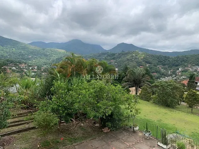 Terreno com 576m², à venda, no bairro Golfe em Teresópolis