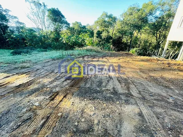 Terreno com 450m², à venda, no bairro Fragosos em Concórdia