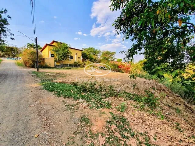 Terreno com 867m², à venda, no bairro Penedo em Itatiaia