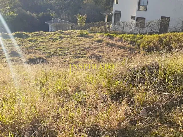 Terreno com 1400m², à venda, no bairro Medeiros em Jundiaí