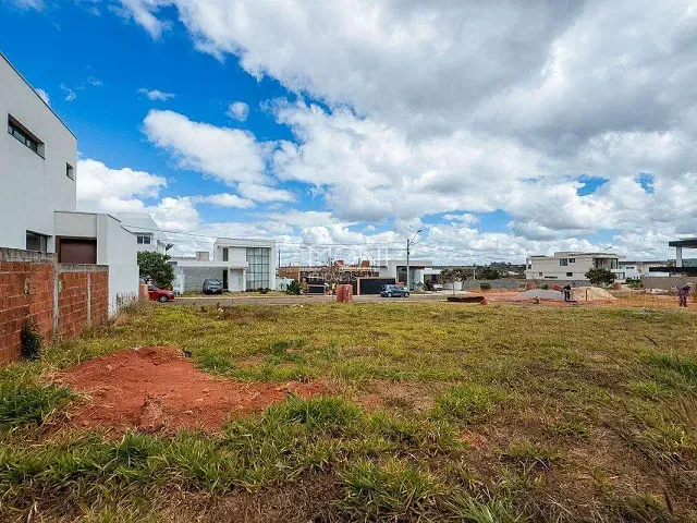 Terreno com 400m², à venda, no bairro Setor Habitacional Tororó (Jardim Botânico) em Brasília