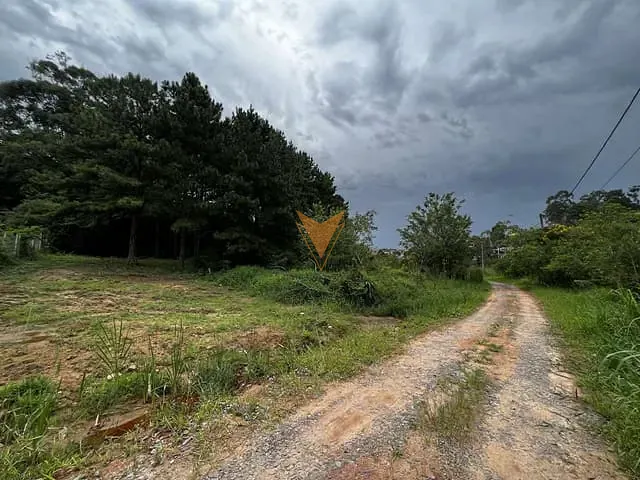 Terreno com 1420m², à venda, no bairro Granja Viana em Carapicuíba