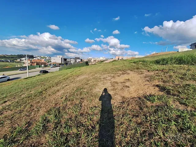 Terreno com 330m², à venda, no bairro Condomínio Residencial Alphaville em São José dos Campos