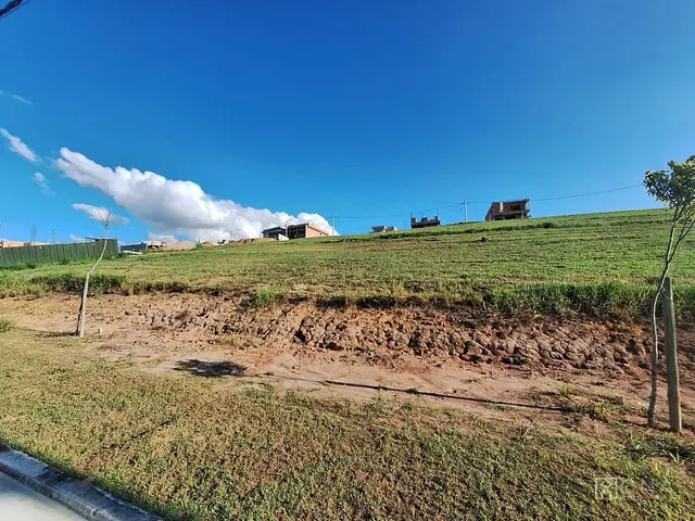 Terreno com 330m², à venda, no bairro Condomínio Residencial Alphaville em São José dos Campos
