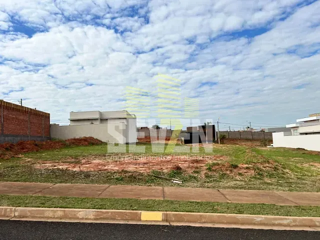 Terreno com 273m², à venda, no bairro Residencial Floratta Nações em Bauru