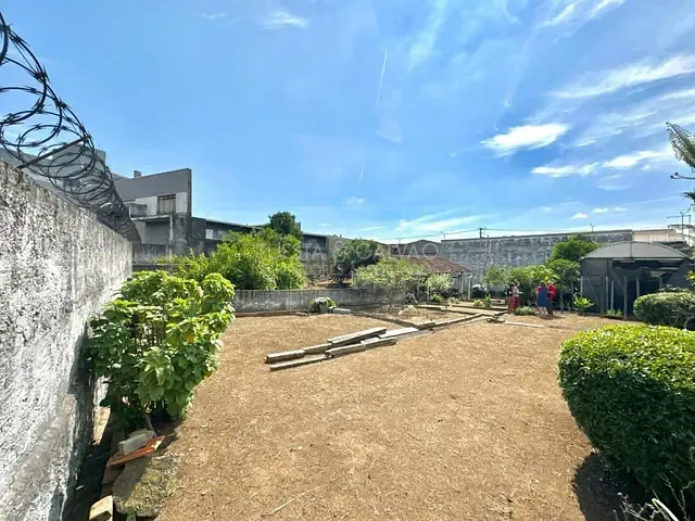 Terreno com 379m², à venda, no bairro Pinheirinho em Curitiba