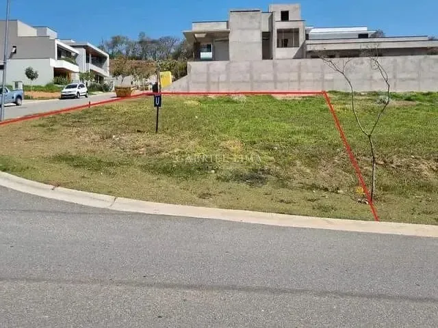 Terreno com 343m², à venda, no bairro Loteamento Brisas do Lago em Jundiaí