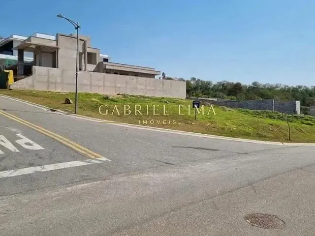 Terreno com 343m², à venda, no bairro Loteamento Brisas do Lago em Jundiaí