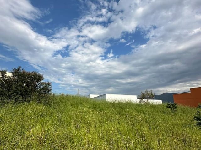 Terreno com 300m², à venda, no bairro Campos Olivotti em Extrema