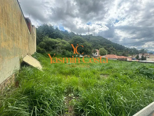 Terreno com 636m², à venda, no bairro Edith Lopes em Cambuí