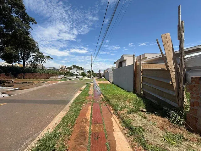 Terreno com 360m², à venda, no bairro Vila Nascente em Campo Grande