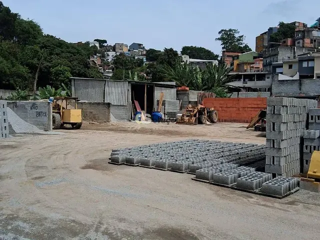Terreno com 946m², à venda, no bairro Cidade D'Abril em São Paulo