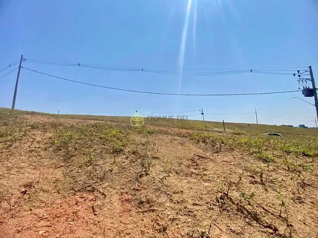 Terreno com 248m², à venda, no bairro Casa de Pedra em Volta Redonda