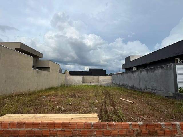 Terreno com 276m², à venda, no bairro Residencial Figueira II em São José do Rio Preto