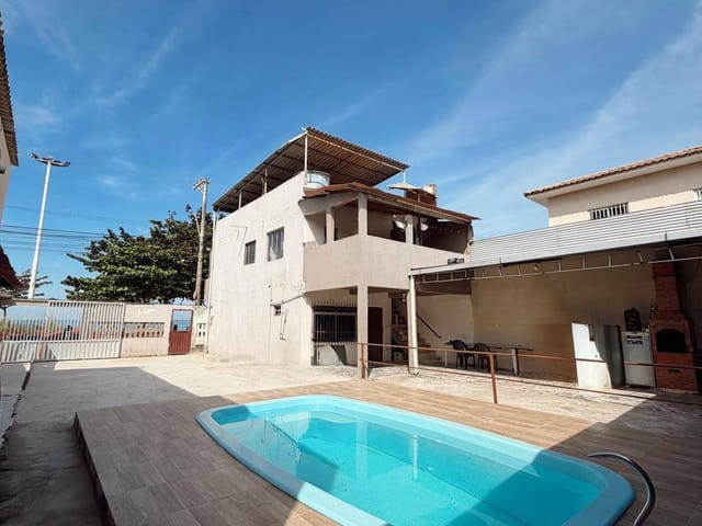 Casa com 400m², à venda, no bairro Balneário de Carapebus em Serra
