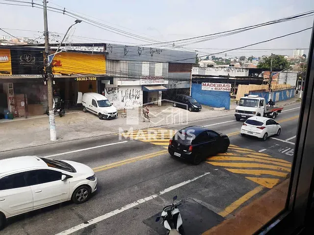 Prédio com 68m², à venda ou para alugar, no bairro Jardim Clementino em Taboão da Serra