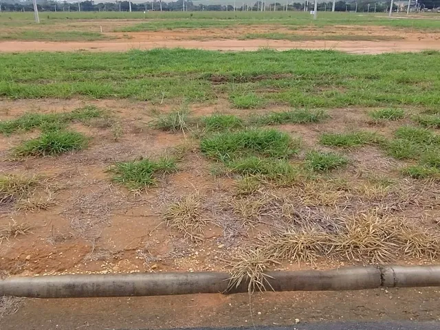 Terreno com 220m², à venda, no bairro Loteamento Jair Faraone Zanaga em Americana