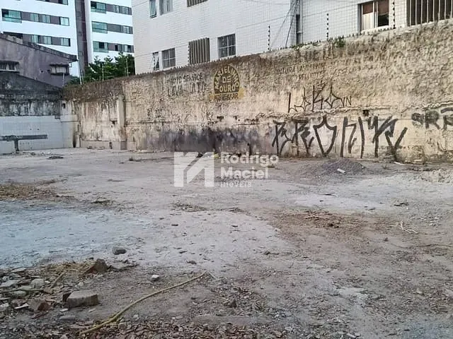 Terreno com 432m², à venda, no bairro Espinheiro em Recife