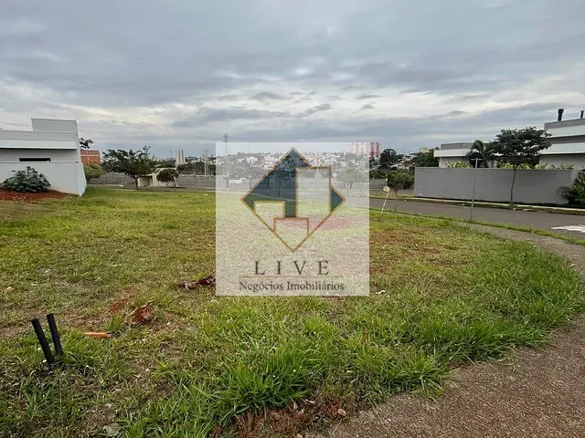 Terreno com 342m², à venda, no bairro Parque Nova Carioba em Americana