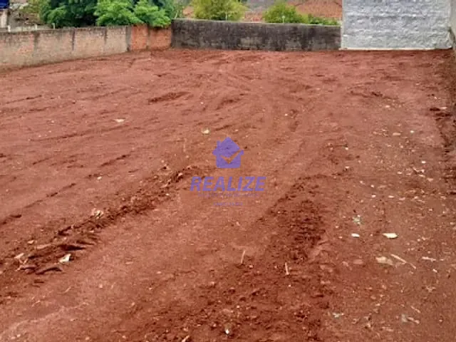 Terreno com 558m², à venda, no bairro Centro em Botucatu