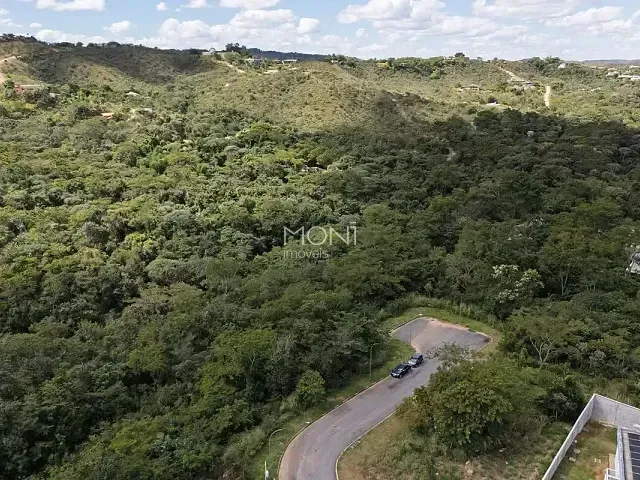 Terreno com 607m², à venda, no bairro Setor Habitacional Jardim Botânico em Brasília