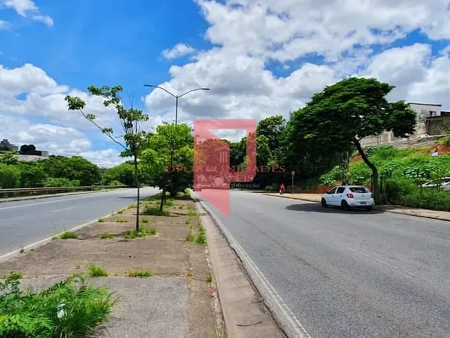 Terreno à venda, no bairro Santa Efigênia em Belo Horizonte