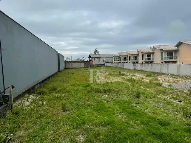 Terreno com 1930m², à venda, no bairro XV de Novembro em Tijucas