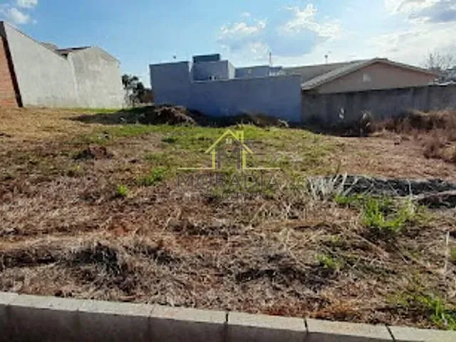 Terreno com 200m², à venda, no bairro Jardim Aeroporto em Guaxupé