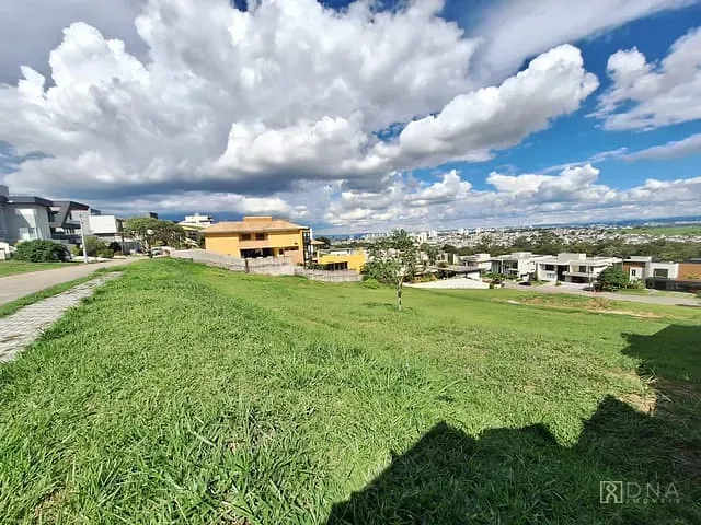 Terreno com 1175m², à venda, no bairro Condomínio Reserva do Paratehy em São José dos Campos