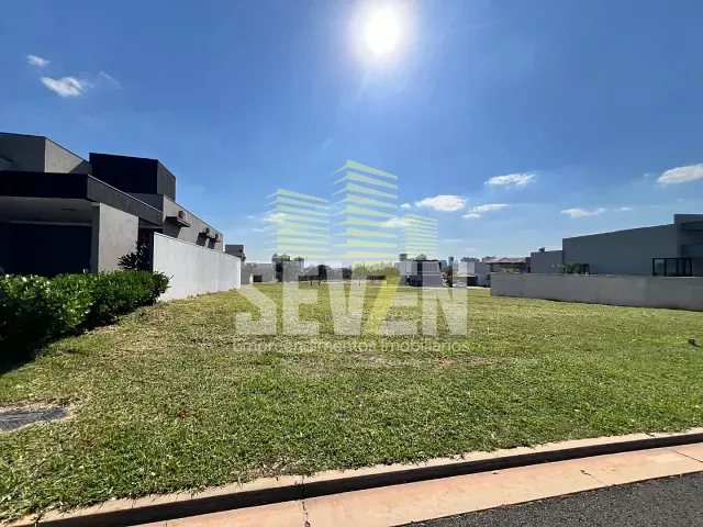 Terreno com 451m², à venda, no bairro Alphaville em Bauru