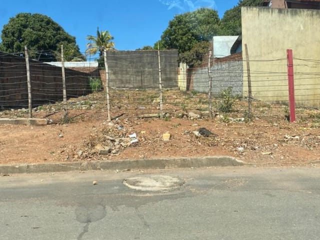 Foto do Terreno - Lote á venda no Setor Santo Antônio Industrial em Goiânia GO, tendo 360m², este lote conta com uma excelente localização. | Home Gyn Imóveis Ltda