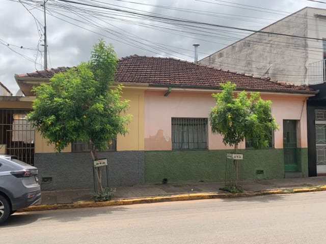 Terreno com 475m², à venda, no bairro Centro em Cambuí