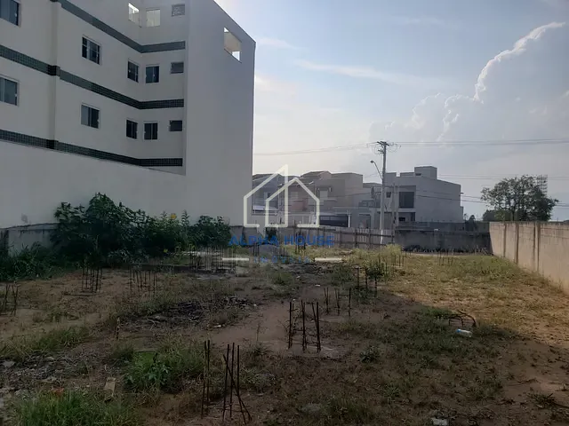 Terreno com 450m², à venda, no bairro Nossa Senhora do Perpétuo Socorro em Pindamonhangaba