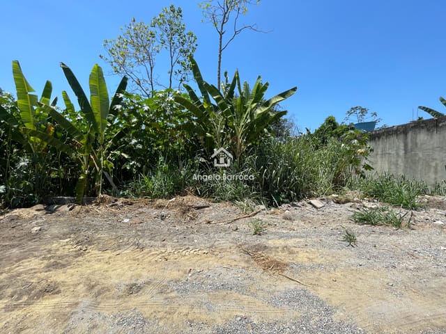 Terreno com 1500m², à venda, no bairro Itaipuaçu em Maricá