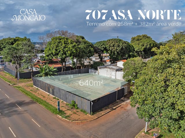 Terreno com 640m², à venda, no bairro Asa Norte em Brasília