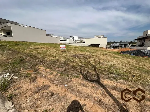 Terreno com 300m², à venda, no bairro Colinas de Indaiatuba em Indaiatuba