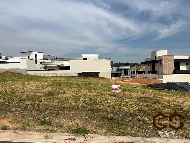 Terreno com 300m², à venda, no bairro Colinas de Indaiatuba em Indaiatuba