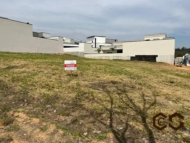 Terreno com 300m², à venda, no bairro Colinas de Indaiatuba em Indaiatuba