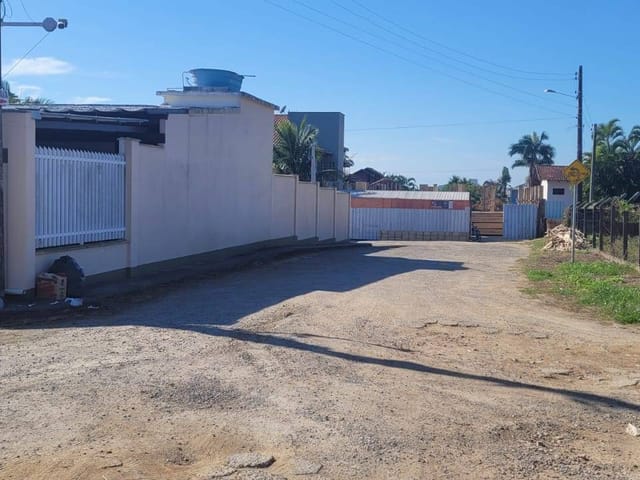Terreno com 728m², à venda, no bairro centro em Penha