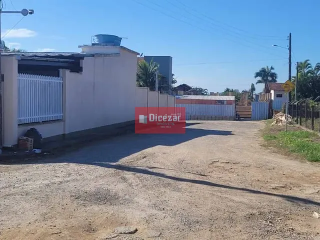 Terreno com 728m², à venda, no bairro centro em Penha