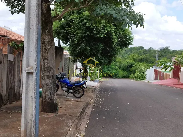 Terreno com 200m², à venda, no bairro Jardim Alto do Cafezal em Londrina