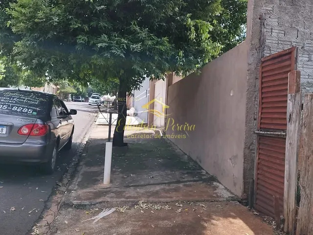Terreno com 200m², à venda, no bairro Jardim Alto do Cafezal em Londrina