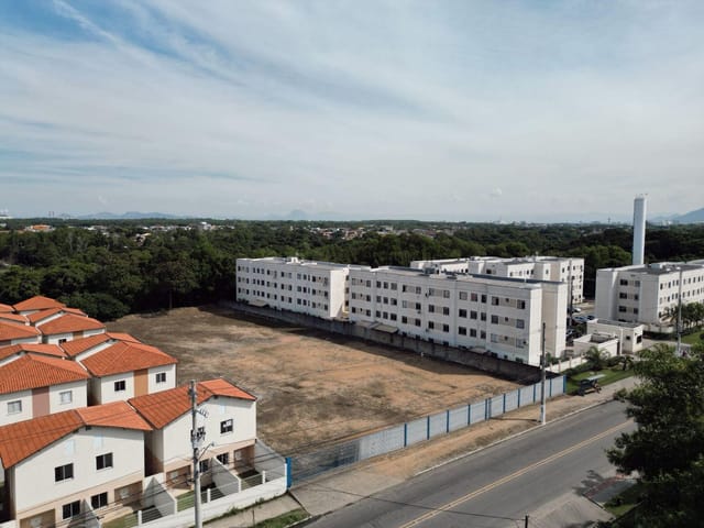 Terreno com 6768m², à venda, no bairro Balneário de Carapebus em Serra
