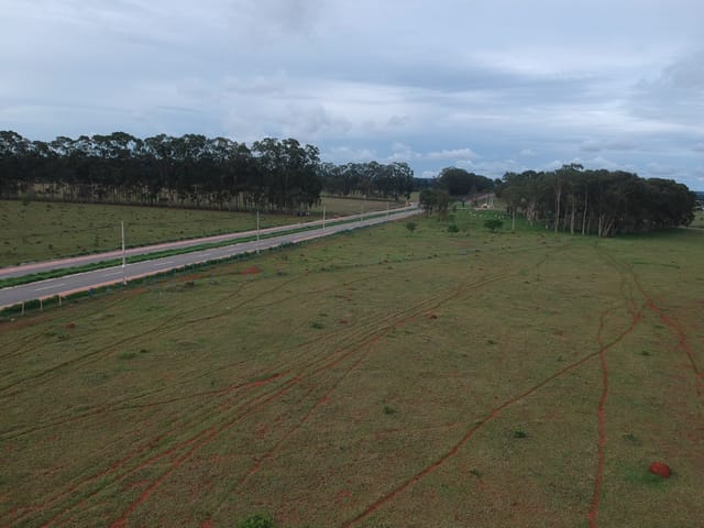 Terreno com 7880m², à venda, no bairro Residencial Pedro Miranda em Senador Canedo