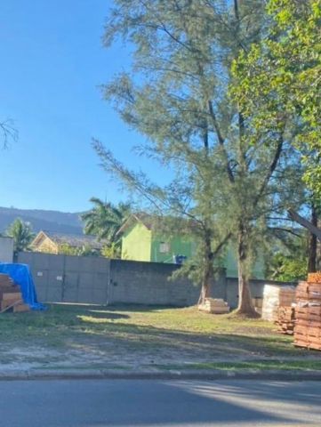Terreno com 900m², à venda, no bairro Engenho do Mato em Niterói
